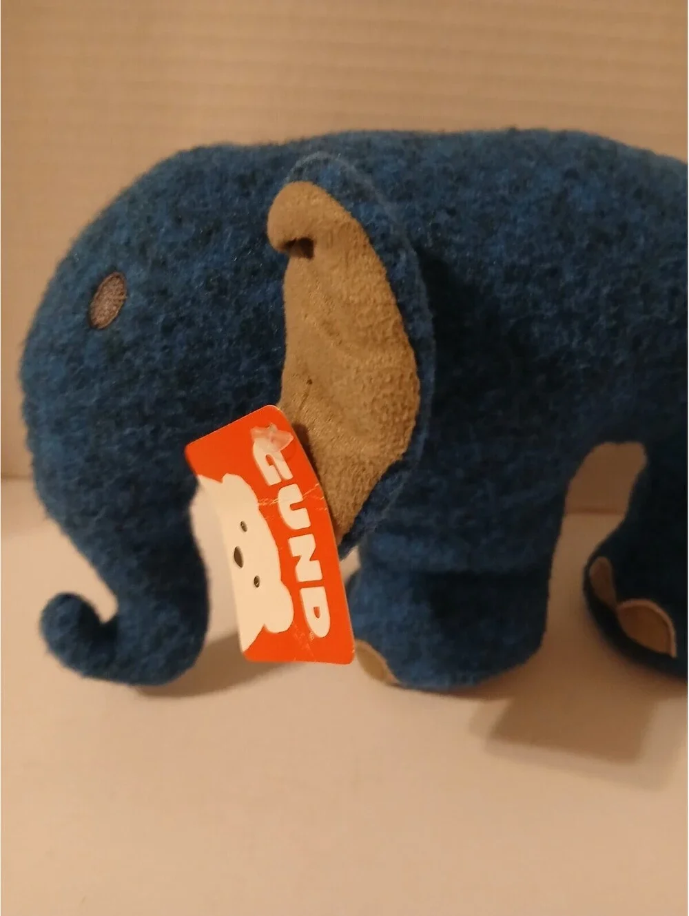 Gund tag bent